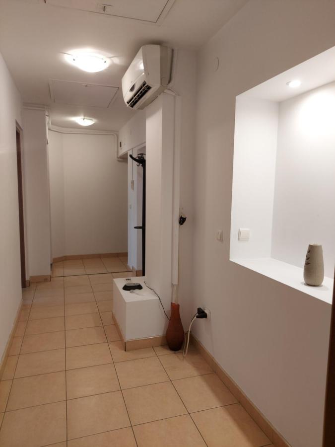 Bya Apartment Iasi Luaran gambar